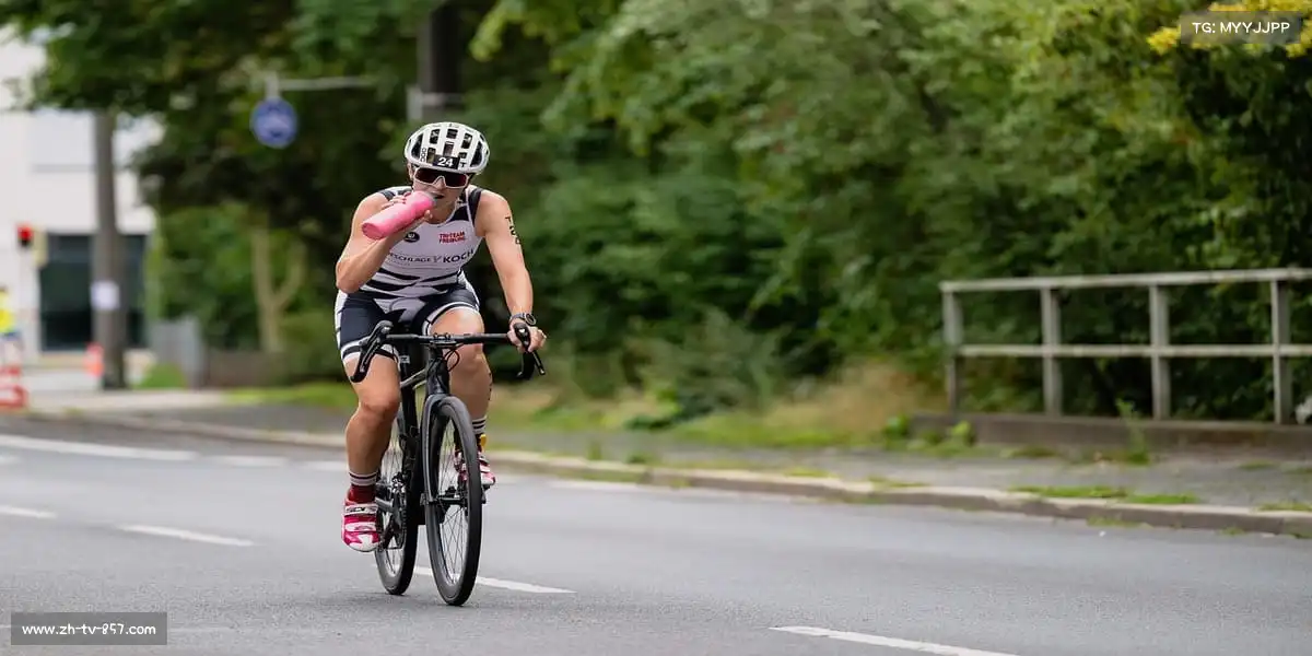 875足球直播——永不言败,坚持就是胜利!